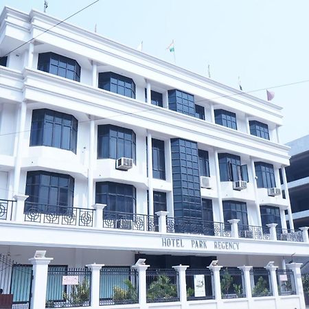 Hotel Park Regency Gorakhpur Exterior foto