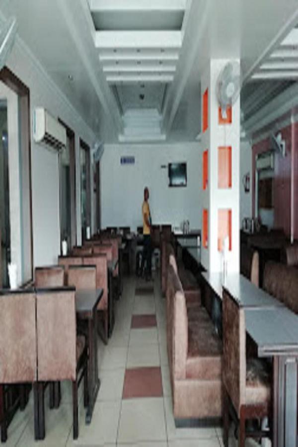 Hotel Park Regency Gorakhpur Exterior foto