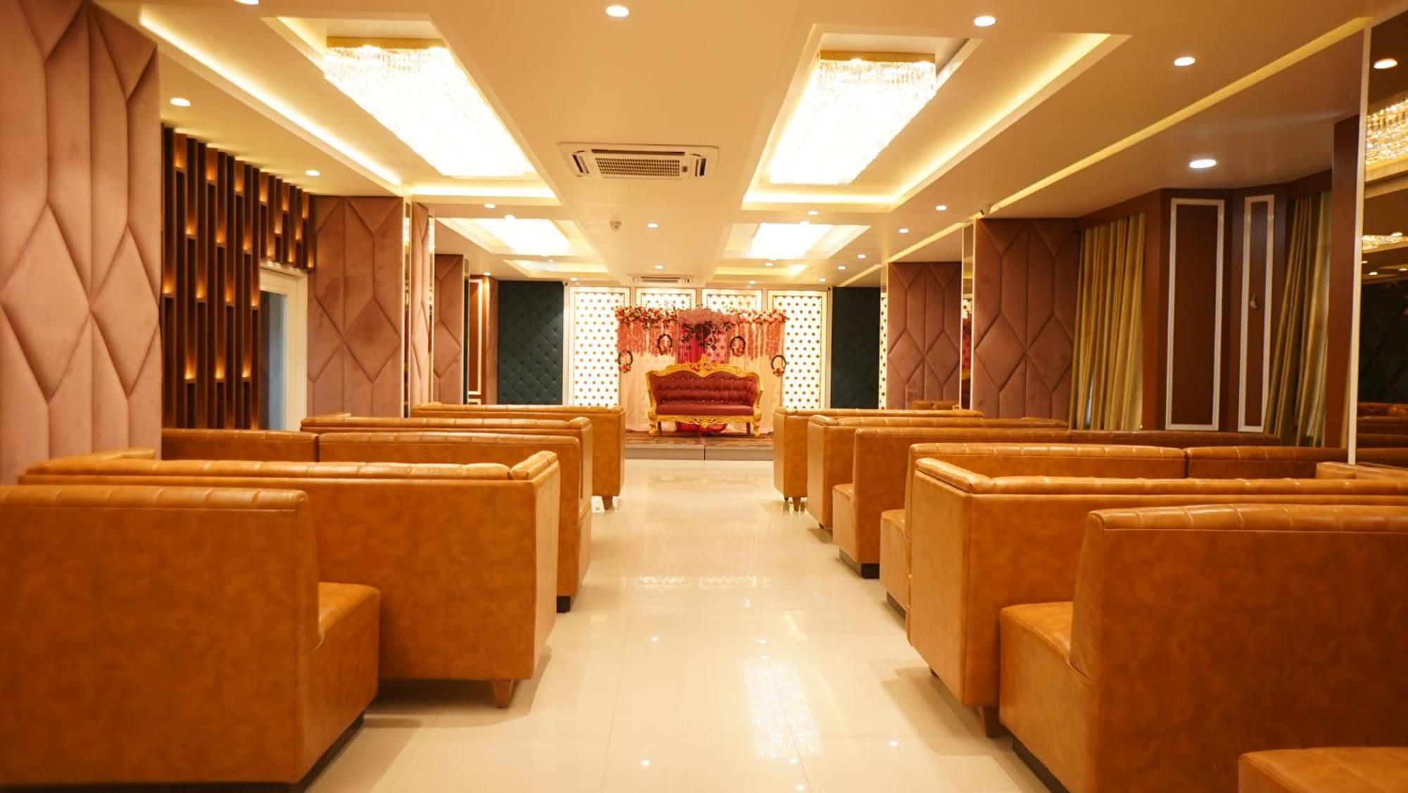 Hotel Park Regency Gorakhpur Exterior foto