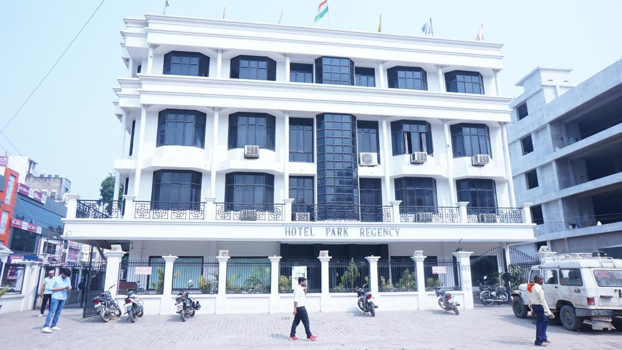 Hotel Park Regency Gorakhpur Exterior foto